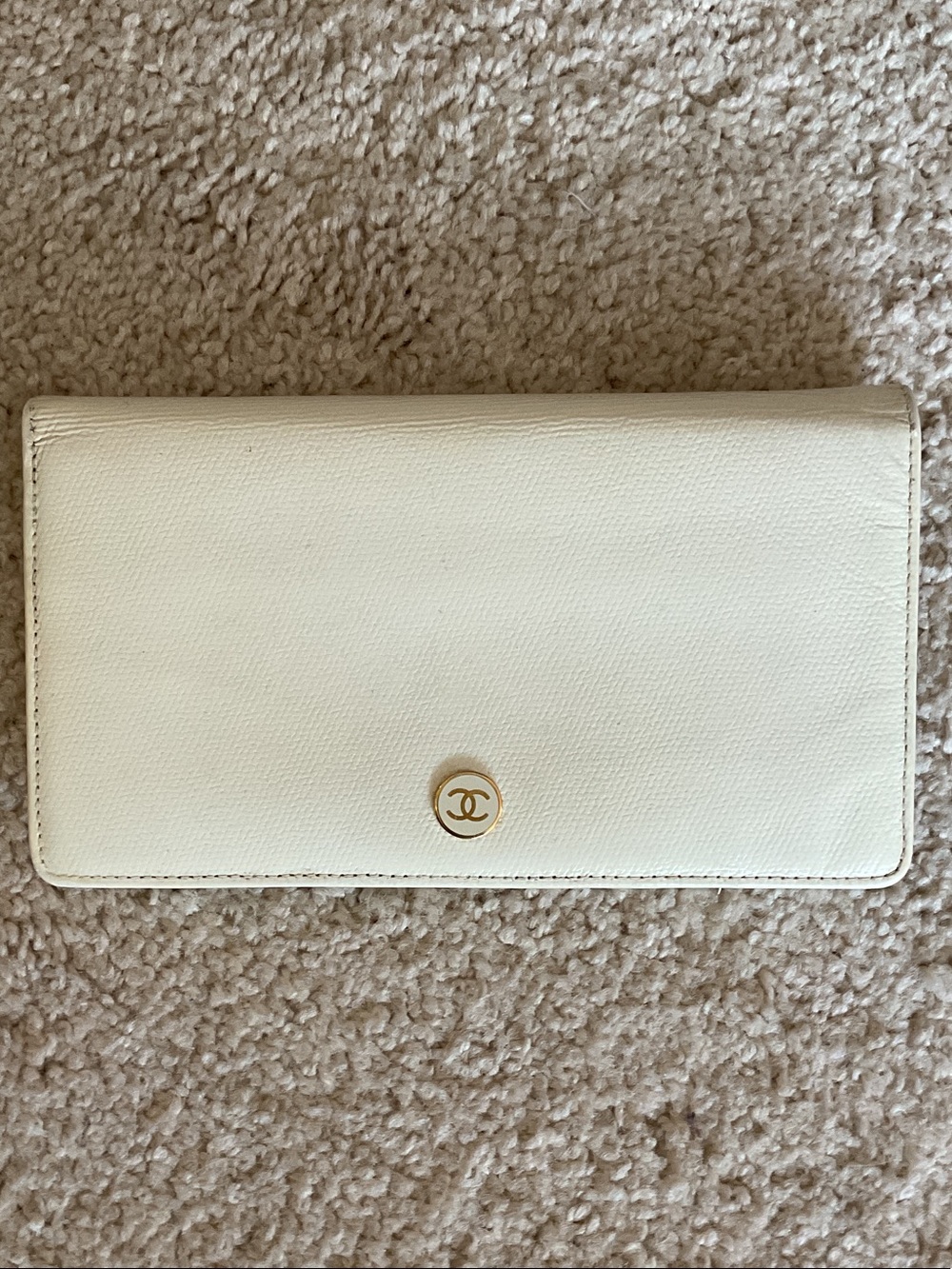 CHANEL Cream Leather Wallet with Gold CC Emblem